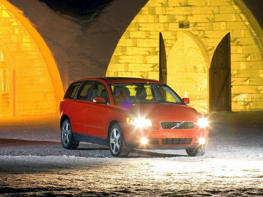  Volvo V50 T5 2005 года  (US) (фото 6 из 10)